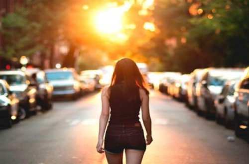 20 yaşlı qızın BİABIRÇI VİDEOSU YAYILDI