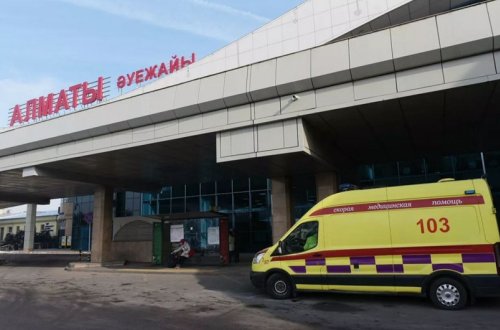 Qazaxıstanda hərbi hissənin anbarında partlayış olub: Onlarla hərbçi xəsarət alıb – VİDEO