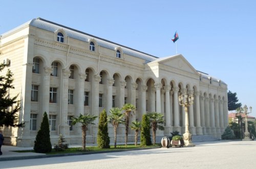 Yevlaxda yəhudi vətəndaşların fəaliyyətinə icazə verilmir - ŞİKAYƏT