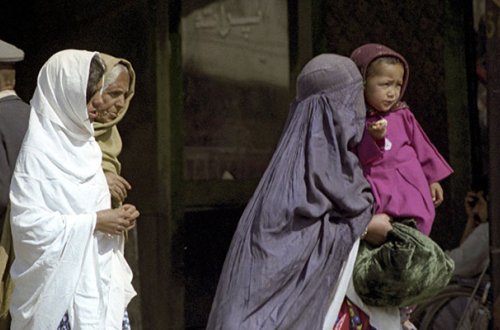 “Taliban” nümayəndəsi qadınlarla bağlı qadağadan danışdı