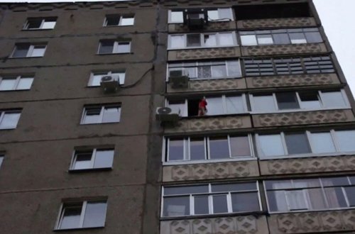 4 yaşlıdan hər kəsi heyrətə salan hərəkət - VİDEO