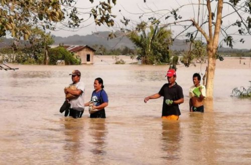 Президент Венесуэлы объявил чрезвычайное положение из-за наводнений