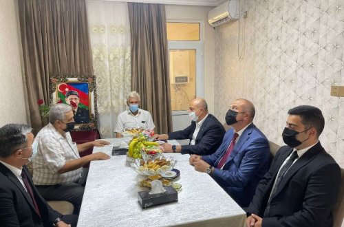 Şəhid Toğrul Bərxudarovun ailə üzvlərinin yaşadığı ünvanda abadlıq işləri aparılıb