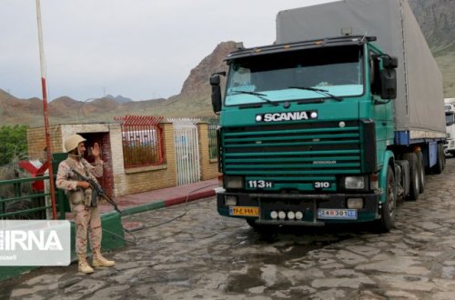 “Ermənistan-İran sərhədində 120 yük maşını çarəsiz durumda idi“ - Rəsmi