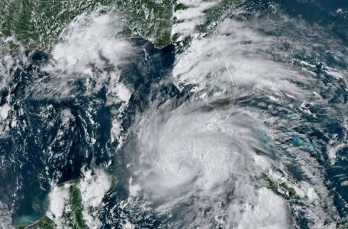 ABŞ-da qasırğa ilə bağlı xəbərdarlıq: Təxliyə qərarı verildi