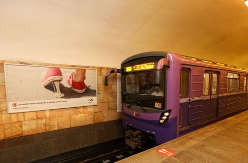 Həftəsonu ictimai nəqliyyatın fəaliyyətinə qoyulan məhdudiyyət qüvvədə saxlanılıb