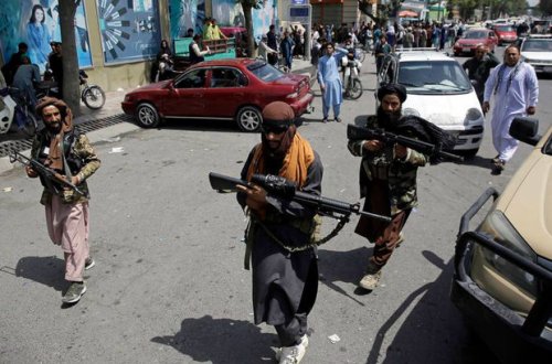 “Taliban” Kabil hava limanının bir hissəsini nəzarətə götürdü