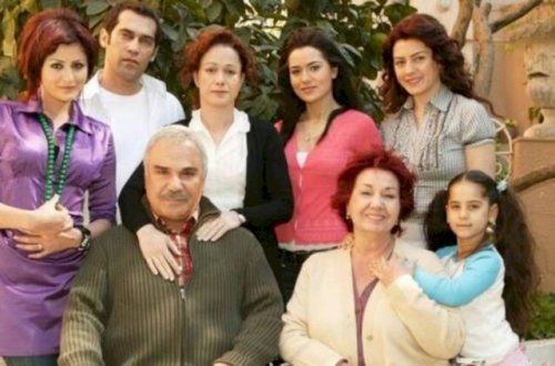 “Yaprak Dökümü“ serialının ən kiçik oyunçusu 20 il sonra