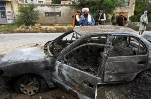 Kabildə avtomobil raketlə vuruldu - VİDEO