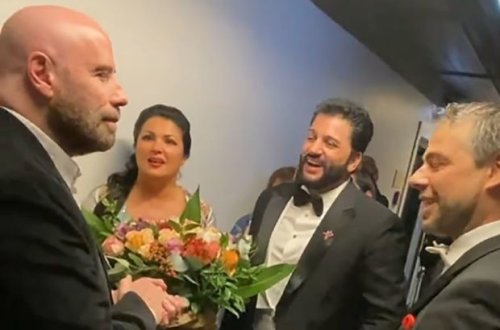 Con Travolta məşhur Azərbaycan sənətçilərinin konsertində: “Möhtəşəm performans idi” - VİDEO