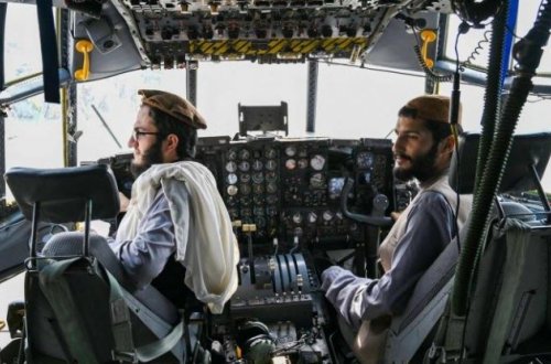 Taliban ABŞ-ın 80 mlrd dollarlıq hərbi texnikasını və silahını ələ keçirdi - VİDEO