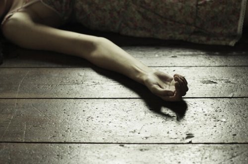 SON DƏQİQƏ! Çimərlikdə qadın meyiti tapılıb,görün kimdir (18+FOTO)