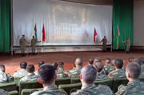 Gəncə Qarnizonunda Türkiyənin Zəfər bayramı ilə əlaqədar tədbirlər keçirilib - FOTO