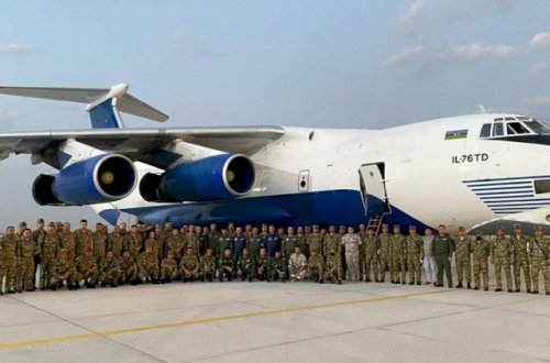 Отправившийся на учения TurAz Şahini-2021 азербайджанский экипаж находится в Турции