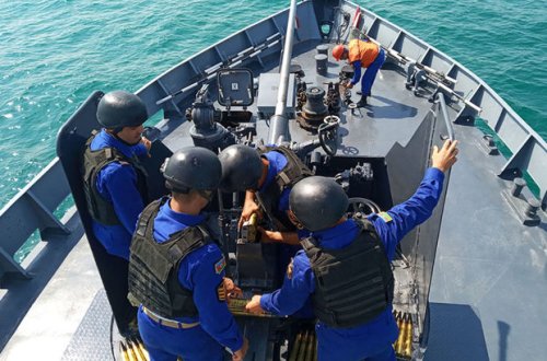 “Dəniz kuboku” müsabiqəsində hava hədəflərinə artilleriya atışları yerinə yetirilib - VİDEO