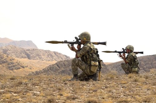 Əlahiddə Ümumqoşun Ordunun motoatıcı birləşmələrində döyüş atışlı məşğələlər keçirilir