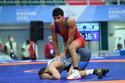 Güləşçimizdən qızıl medal