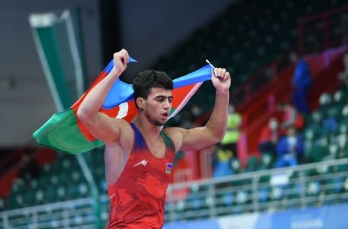 Güləşçilərimizdən MDB oyunlarında uğur start: Üç qızıl, bir gümüş və iki bürünc medal - FOTO