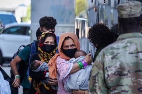 ABŞ hər bir əfqan qaçqına 2 min dollardan artıq maddi yardım edəcək