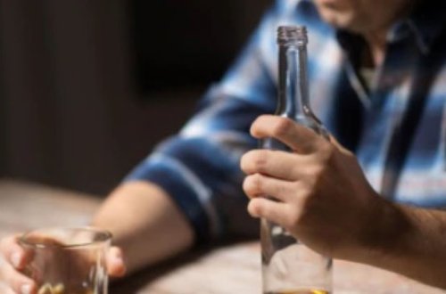 Sərxoş vəziyyətdə videosunu çəkib, 24 500 manatını aldılar