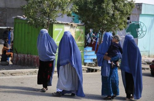 Талибы в Афганистане убили беременную женщину-полицейского на глазах у ее семьи