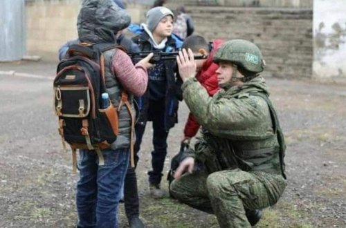 Sülhməramlılar erməni uşaqları aparıb meşədə onlara təlimlər keçirlər