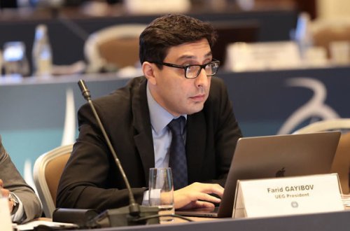 Azərbaycanın yeni gənclər və idman naziri kollektivə təqdim olunur