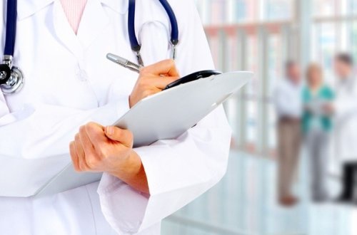 Həkim olmaq istəyənlərin NƏZƏRİNƏ: 18 yeni ixtisas əlavə edilib