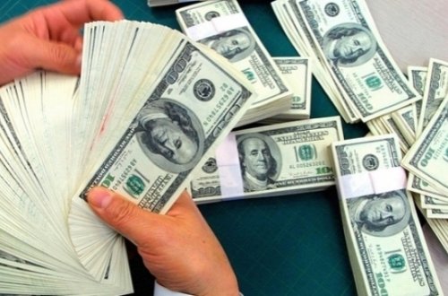 Azərbaycanda dolların məzənnəsi ilə bağlı VACİB QƏRAR VERİLDİ