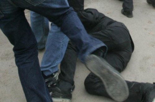 55 yaşlı kişini döyüb öldürdü