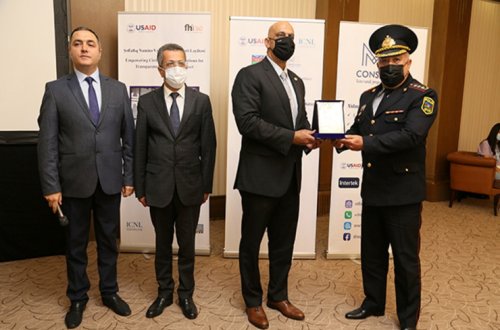 Vətəndaş müraciətlərinə baxılmasında fəal olan 13 qurum təltif edildi - FOTO