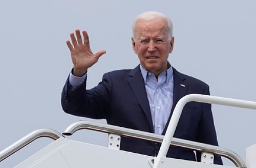 Байден прилетел в Нью-Йорк накануне годовщины терактов 11 сентября
