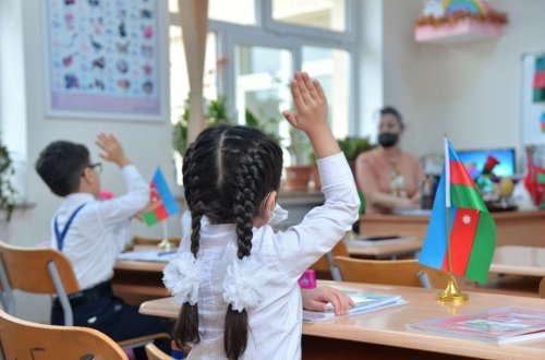 Azərbaycanda bəzi tətil günləri dərs günləri ilə əvəz olundu - QƏRAR