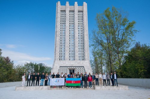 Gənclər təşkilatları Şuşaya səfər etdilər - FOTOLAR