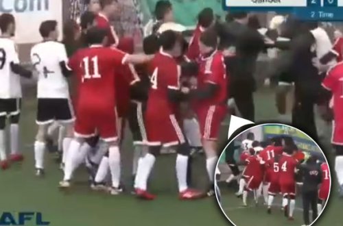 Qazaxıstanda futbol matçı kütləvi dava ilə bitdi – VİDEO