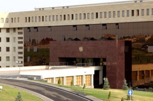 Ermənistan Silahlı Qüvvələrinin iki idarə rəisi işdən çıxarılıb