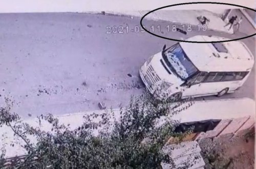 Pitbul küçədə səkkiz yaşlı uşağa hücum etdi - VİDEO