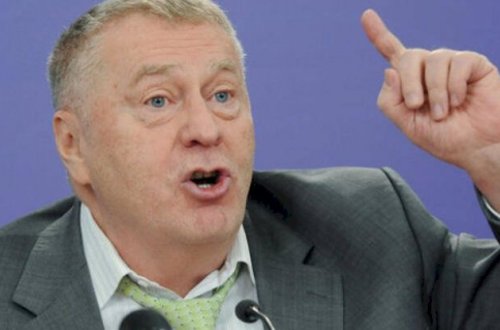 Jirinovski canlı yayımda şok yaşadı: efirdə rəzil oldu - VİDEO