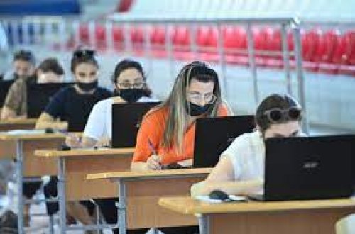 Начался этап выбора вакансий для приема на работу учителей на основе срочного контракта