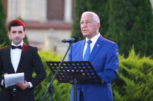 Sabiq icra başçısının gözləri tutuldu - Əməliyyat olundu