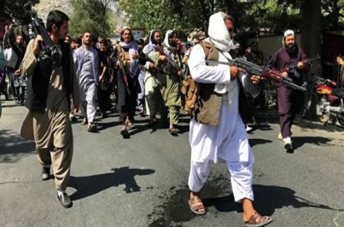 “Taliban” amnistiya vədinə baxmayaraq keçmiş zabiti öldürüb