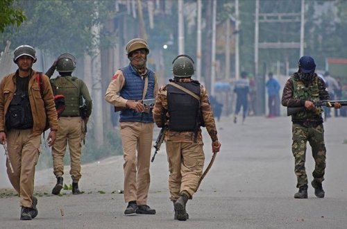 Pakistanda terrorçular hərbçilərə hücum etdi - Yeddi ölü