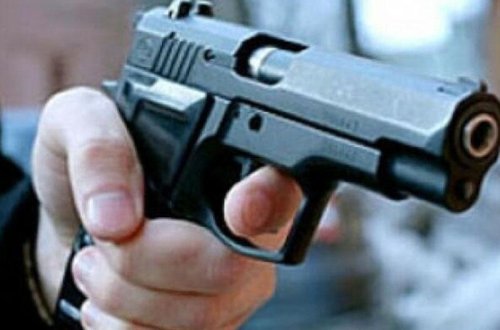 DƏHŞƏTLİ QƏTL: ailəsi ilə görüşə getdi, sevgilisini və özünü güllələdi - FOTO