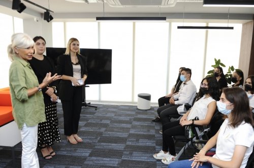 Medianın İnkişafı Agentliyi “MEDİA könüllüləri” üçün peşəkar inkişaf təlimlərinə başlayıb