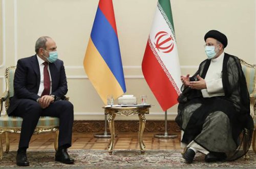 İran Prezidenti Paşinyanla görüşdü - Foto