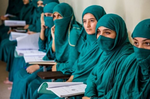 Əfqanıstanda qadınların hüquqları məhdudlaşır, yeni nazirlik yaradılıb