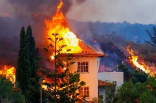 Kanar adalarındakı vulkan 100-dən çox evi yandırıb – FOTO/VİDEO