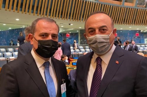 Ceyhun Bayramov türkiyəli həmkarı ilə görüşüb