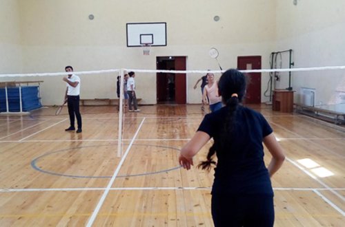 İdman zallarından, kitabxana və hovuzdan istifadəyə icazə verilir