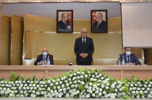 YAP Xətai rayon təşkilatında qəbul imtahanlarında yüksək bal toplayan gənclərlə görüş keçirilib FOTO